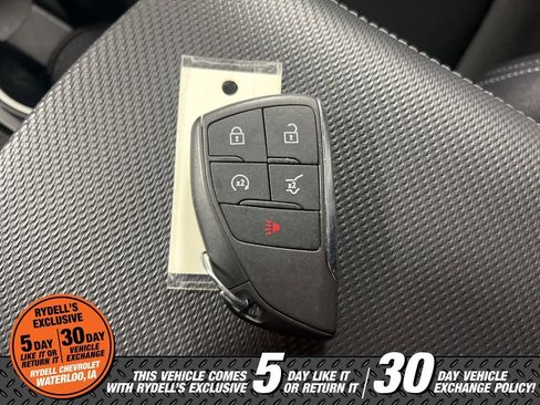 Certified 2025 Chevrolet Equinox LT w/ Convenience Package II AWD/4WD image 38