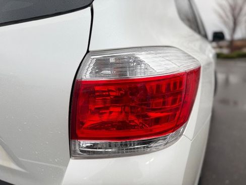 Used 2011 Toyota Highlander Limited image 43