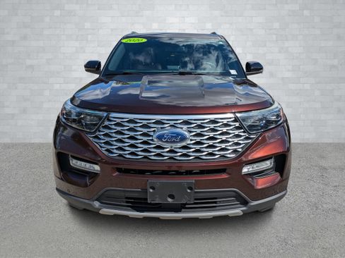 Used 2020 Ford Explorer Platinum w/ Premium Technology Package image 3