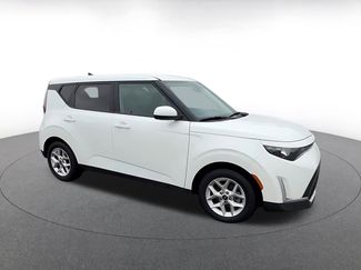 Used 2025 Kia Soul LX w/ LX Technology Package video 2