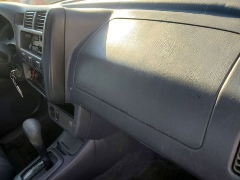 Used 1997 Toyota RAV4 2WD 4-Door image 32