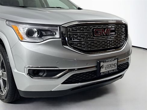 Used 2019 GMC Acadia Denali image 10