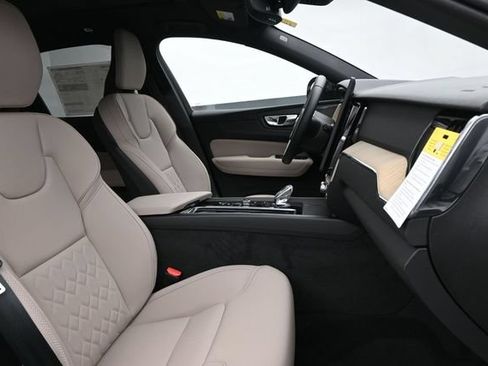 New 2026 Volvo XC60 B5 Plus w/ Protection Package Premier AWD/4WD image 35
