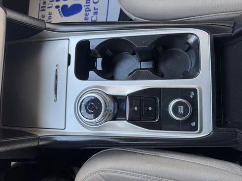 Used 2023 Ford Explorer 4WD image 26