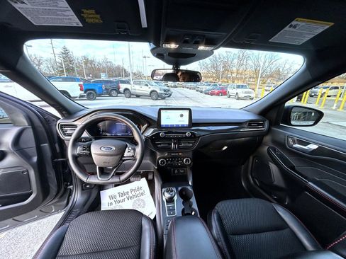 Used 2025 Ford Escape ST-Line w/ Equipment Group 301A image 12