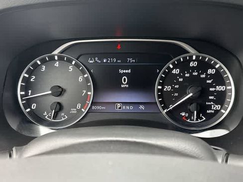 Used 2025 Nissan Frontier SV RWD image 28