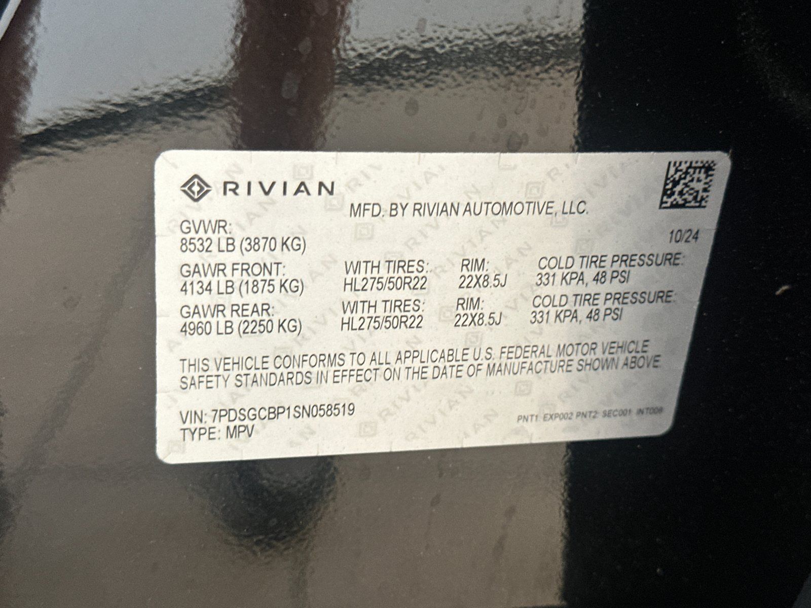 Used 2025 Rivian R1S Premium Dual AWD/4WD image 27