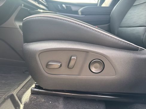 New 2026 Buick Enclave Sport Touring w/ Power Package AWD/4WD image 27