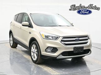 Used 2017 Ford Escape SE w/ SE Cold Weather Package video 1