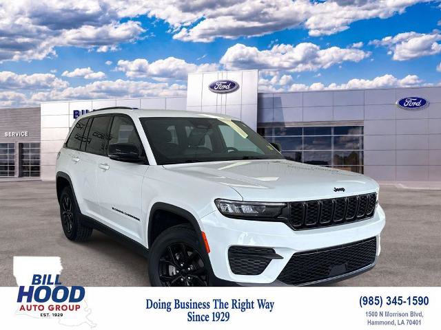 Used 2025 Jeep Grand Cherokee Altitude AWD/4WD image 1