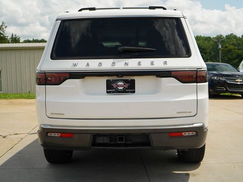 Used 2022 Jeep Wagoneer Series II w/ Premium Group I AWD/4WD image 20