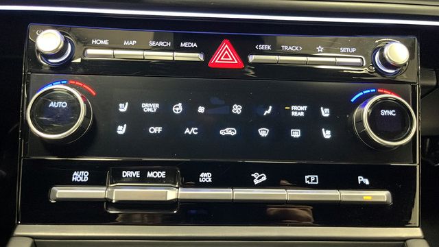 Used 2025 Hyundai Santa Fe Calligraphy AWD/4WD image 18