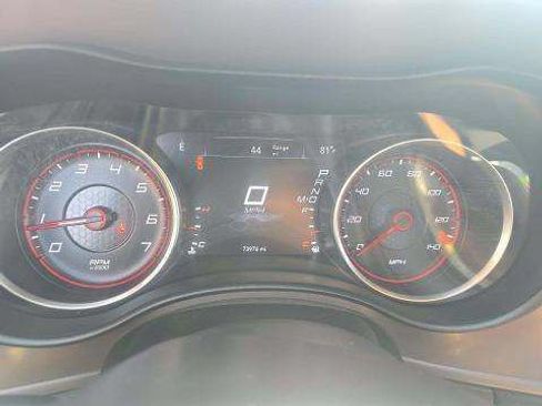 Used 2023 Dodge Charger SXT RWD image 4
