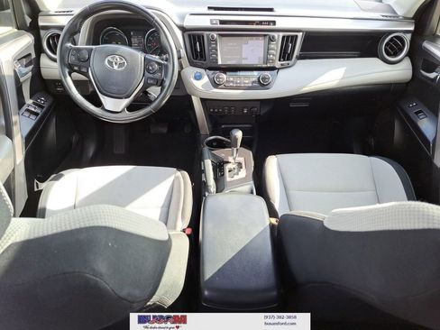 Used 2018 Toyota RAV4 XLE image 7