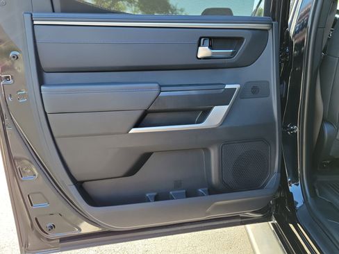 Used 2024 Toyota Tundra Platinum AWD/4WD image 9