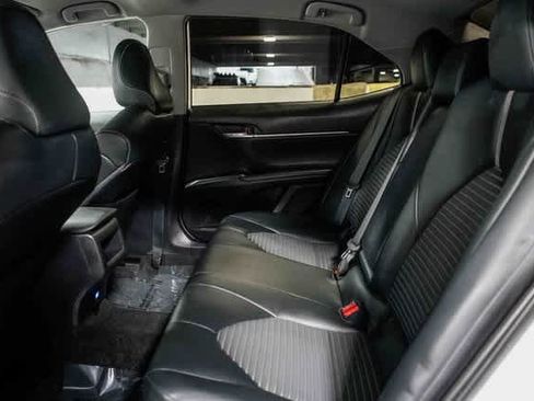 Used 2023 Toyota Camry SE image 17