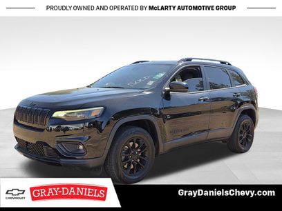 Used 2023 Jeep Cherokee Altitude Lux
