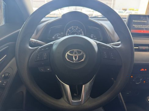 Used 2018 Toyota Yaris iA FWD image 9