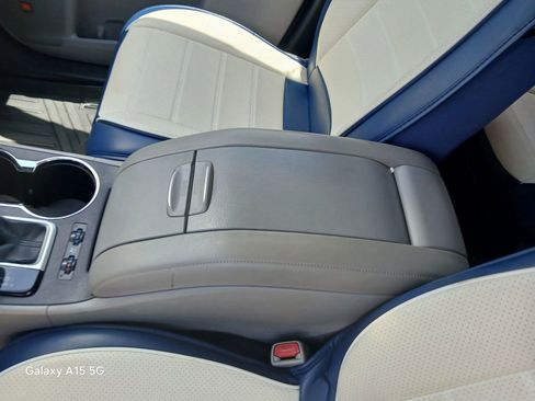 Used 2016 Toyota Highlander Limited FWD image 9
