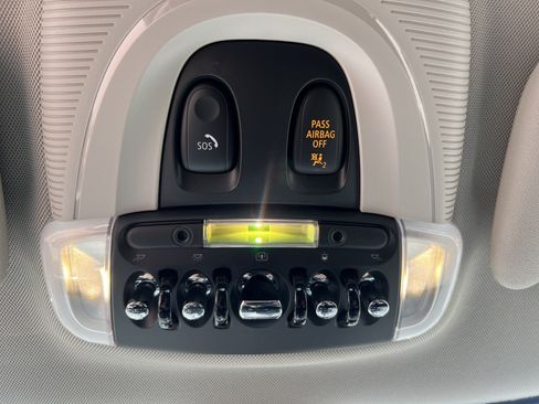 Used 2024 MINI Cooper 2-Door Hardtop FWD image 36