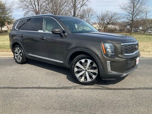 Certified 2021 Kia Telluride EX w/ EX Premium Package image 2