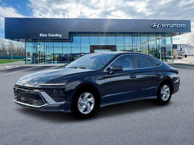 Certified 2026 Hyundai Sonata SE FWD image 2