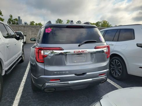 Used 2020 GMC Acadia Denali w/ Technology Package FWD image 4