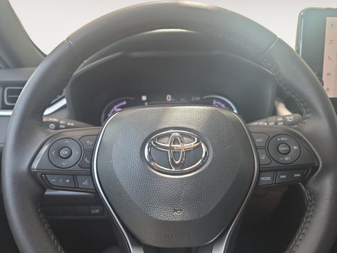 Used 2024 Toyota RAV4 XSE AWD/4WD image 11
