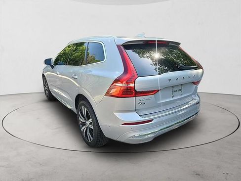 Certified 2023 Volvo XC60 B5 Plus w/ Climate Package AWD/4WD image 3