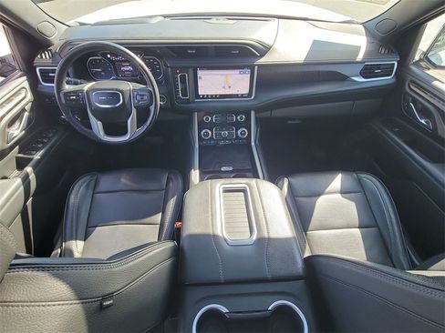 Used 2021 GMC Yukon XL Denali image 21