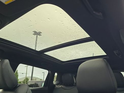 New 2026 Jeep Compass Limited w/ Sun, Sound & Navigation Group image 10