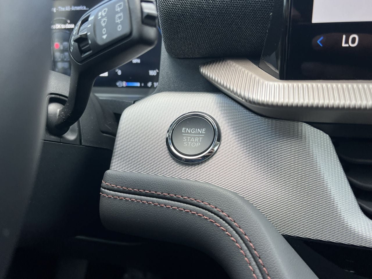 New 2026 Ford Explorer Active RWD image 6
