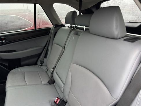 Used 2019 Subaru Outback 2.5i Limited w/ Popular Package #2 image 25