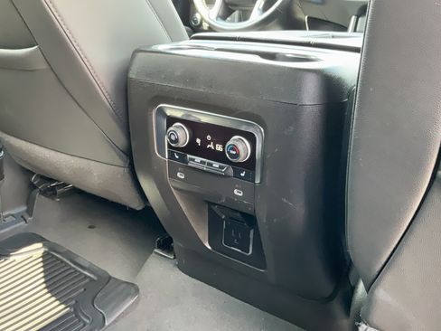 Used 2024 Chevrolet Tahoe Premier RWD image 22
