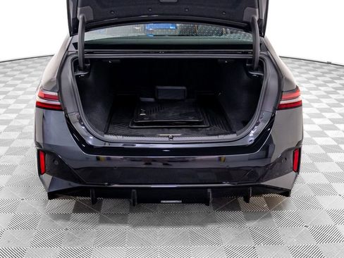 Used 2024 BMW i5 M60 w/ Executive Package image 32