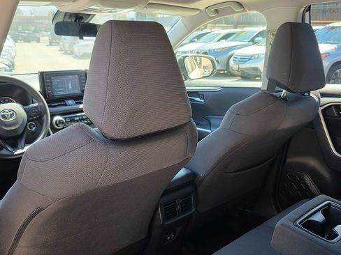 Used 2019 Toyota RAV4 XLE FWD image 24