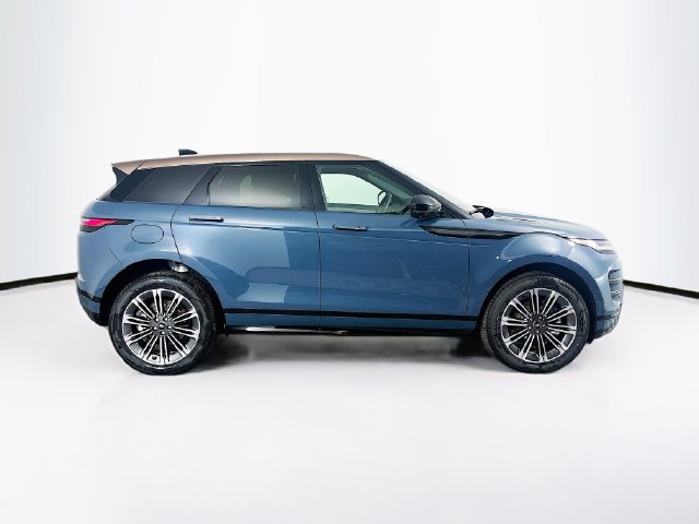 Used 2026 Land Rover Range Rover Evoque Dynamic SE AWD/4WD image 4