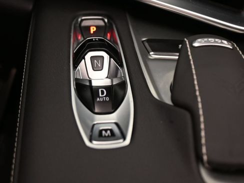 Used 2024 Chevrolet Corvette Z06 RWD image 24