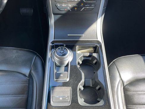 Used 2020 Ford Edge SEL w/ Convenience Package FWD image 33