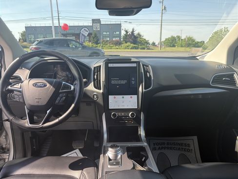 Certified 2024 Ford Edge SEL AWD/4WD image 14
