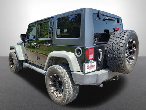 Used 2012 Jeep Wrangler Unlimited Rubicon w/ Connectivity Group AWD/4WD image 3