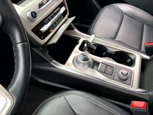 Used 2023 Ford Explorer XLT w/ Equipment Group 202A image 19