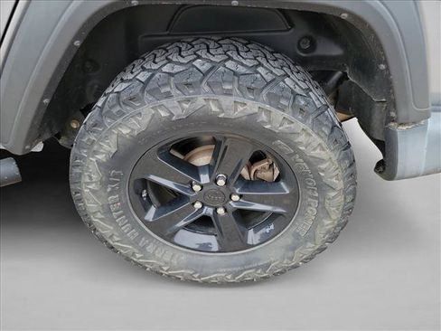 Used 2019 Jeep Wrangler Unlimited Sport AWD/4WD image 13