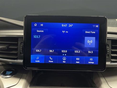 Used 2023 Ford Explorer XLT AWD/4WD image 19