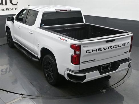 New 2026 Chevrolet Silverado 1500 RST w/ LPO, Dark Essentials Package image 19