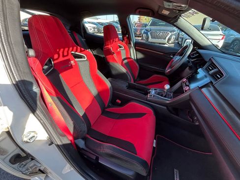 Used 2018 Honda Civic Type R image 7