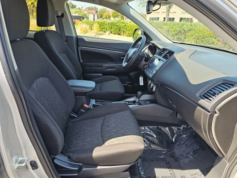 Used 2024 Mitsubishi Outlander Sport ES AWD/4WD image 30