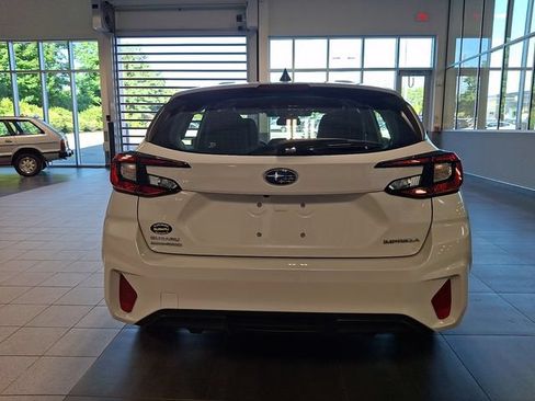 Certified 2024 Subaru Impreza 2.0i AWD/4WD image 5