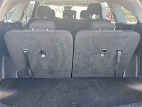 Used 2023 Kia Sorento LX FWD image 32
