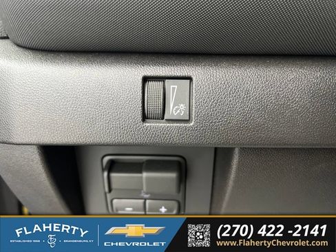 Used 2026 Chevrolet Colorado Z71 w/ Technology Package AWD/4WD image 23